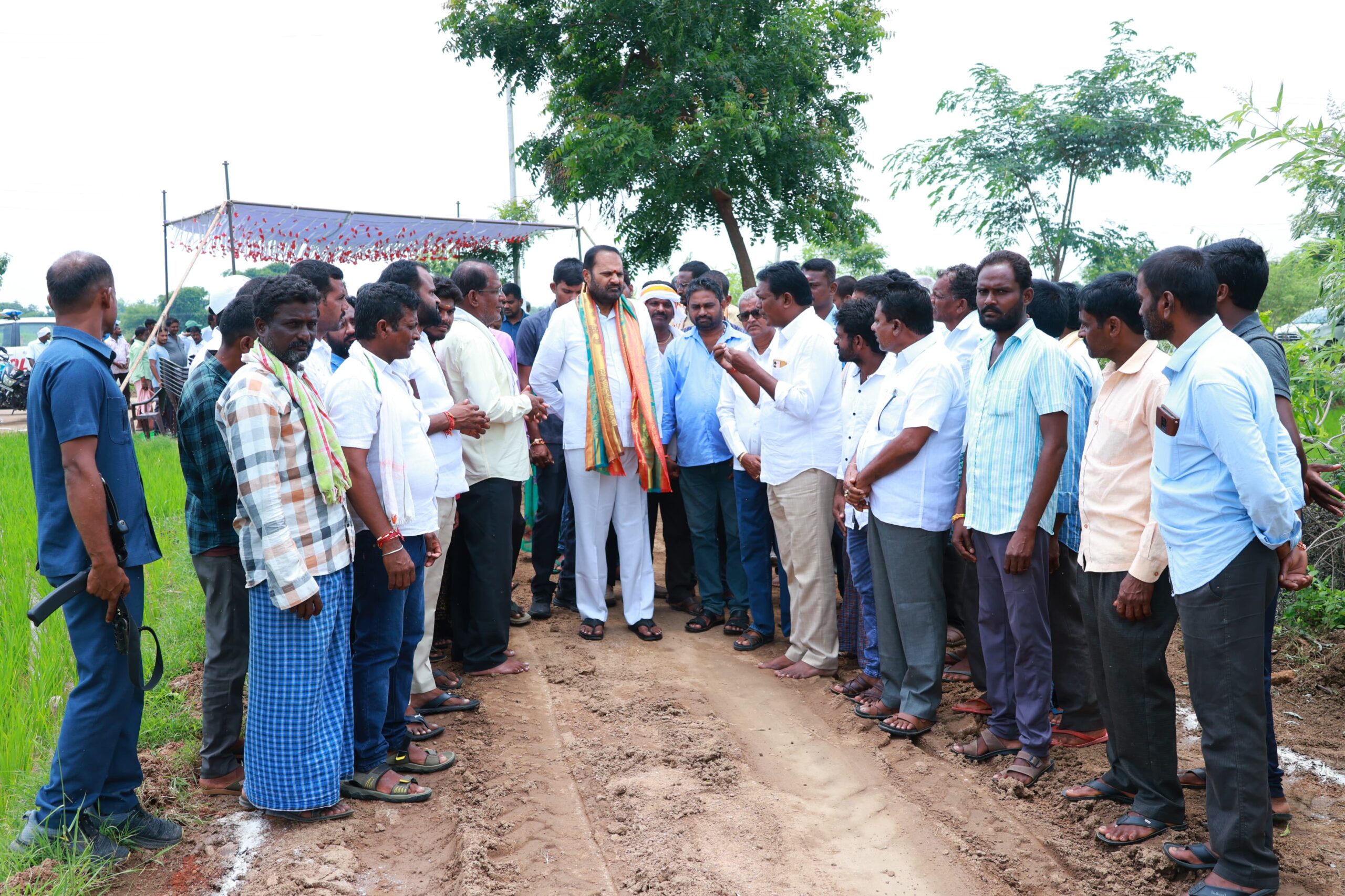 మెరుగైన రవాణా సదుపాయాలతోనే గ్రామాల అభివృద్ధి ఎమ్మెల్యే   విజయరమణ రావు