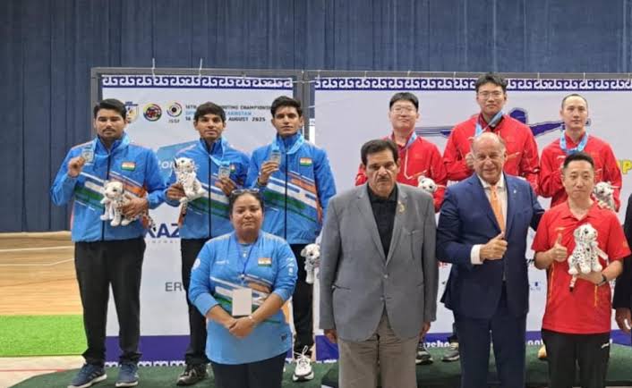 ఆసియా షూటింగ్‌లో భారత్‌కు రజతం