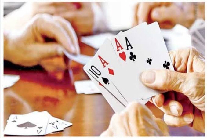 పేకాట స్థావరంపై టాస్క్ ఫోర్స్ పోలీసుల దాడి