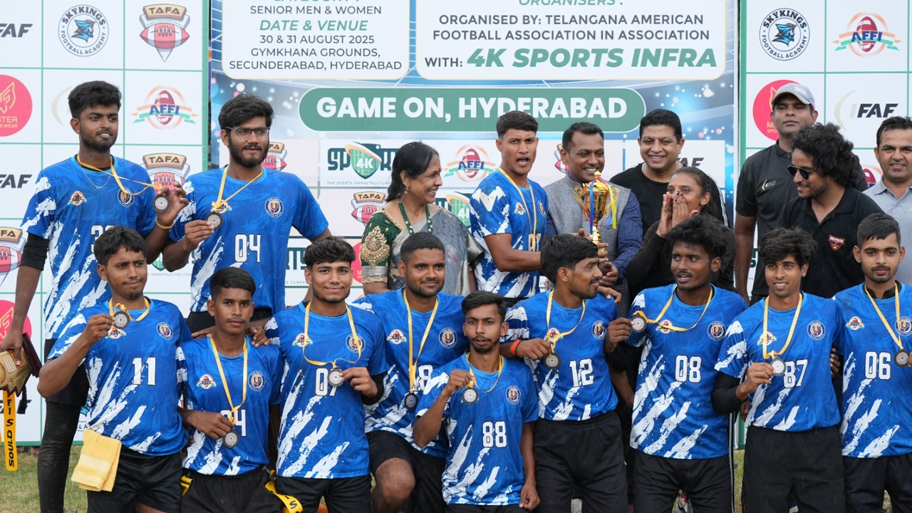 అమెరికన్ ఫ్లాగ్ ఫుట్బాల్ నేషనల్ చాంపియన్షిప్ 2025లో కర్ణాటక, ఉత్తరప్రదేశ్ విజేతలు అమెరికన్ ఫ్లాగ్ ఫుట్బాల్ నేషనల్ చాంపియన్షిప్ 2025లో కర్ణాటక, ఉత్తరప్రదేశ్ విజేతలు