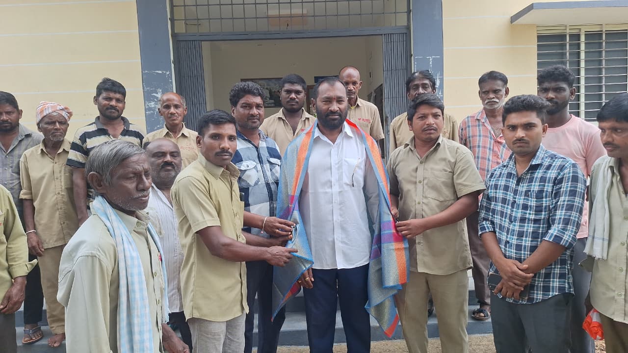 మున్సిపల్ కాంట్రాక్ట్  కార్మికుల హక్కుల  సాధనే లక్ష్యం