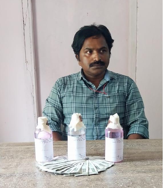 ఏసీబీ వలలో చిక్కిన   చల్లూరు పంచాయతీ కార్యదర్శి