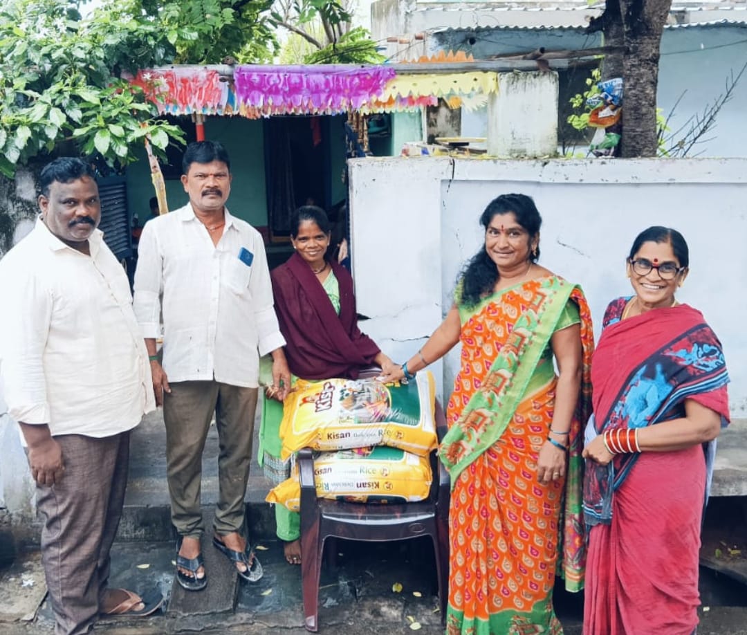 వివాహానికి బియ్యం అందించిన మాజీ వైస్ చైర్మన్ నల్ల శంకర్