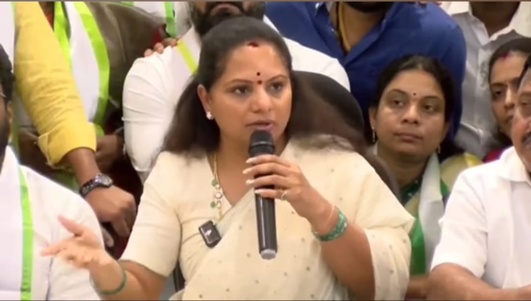 కవిత సంచలన కామెంట్స్.. కవిత సంచలన కామెంట్స్..