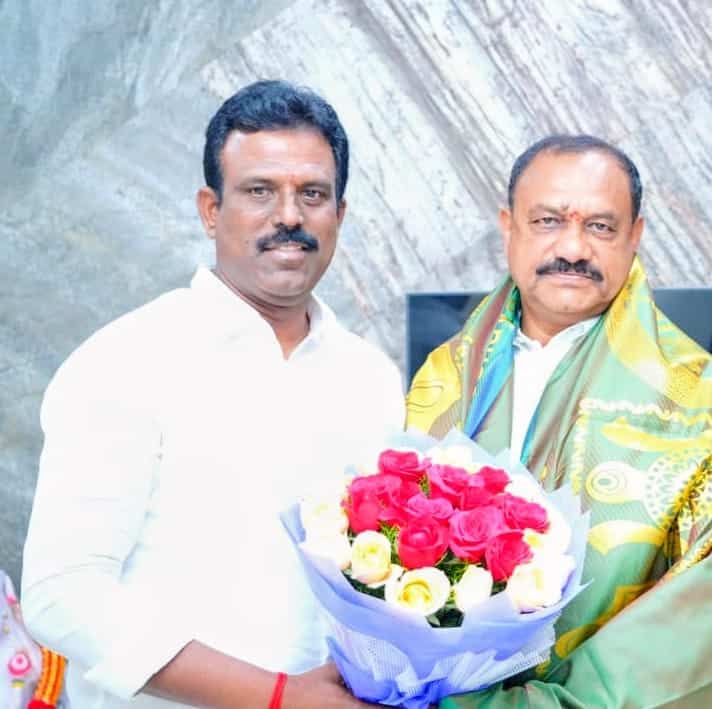 టిపిసిసి అధ్యక్షుడ్ని కలిసిన దేవరకద్ర ఎమ్మెల్యే జిఎంఆర్