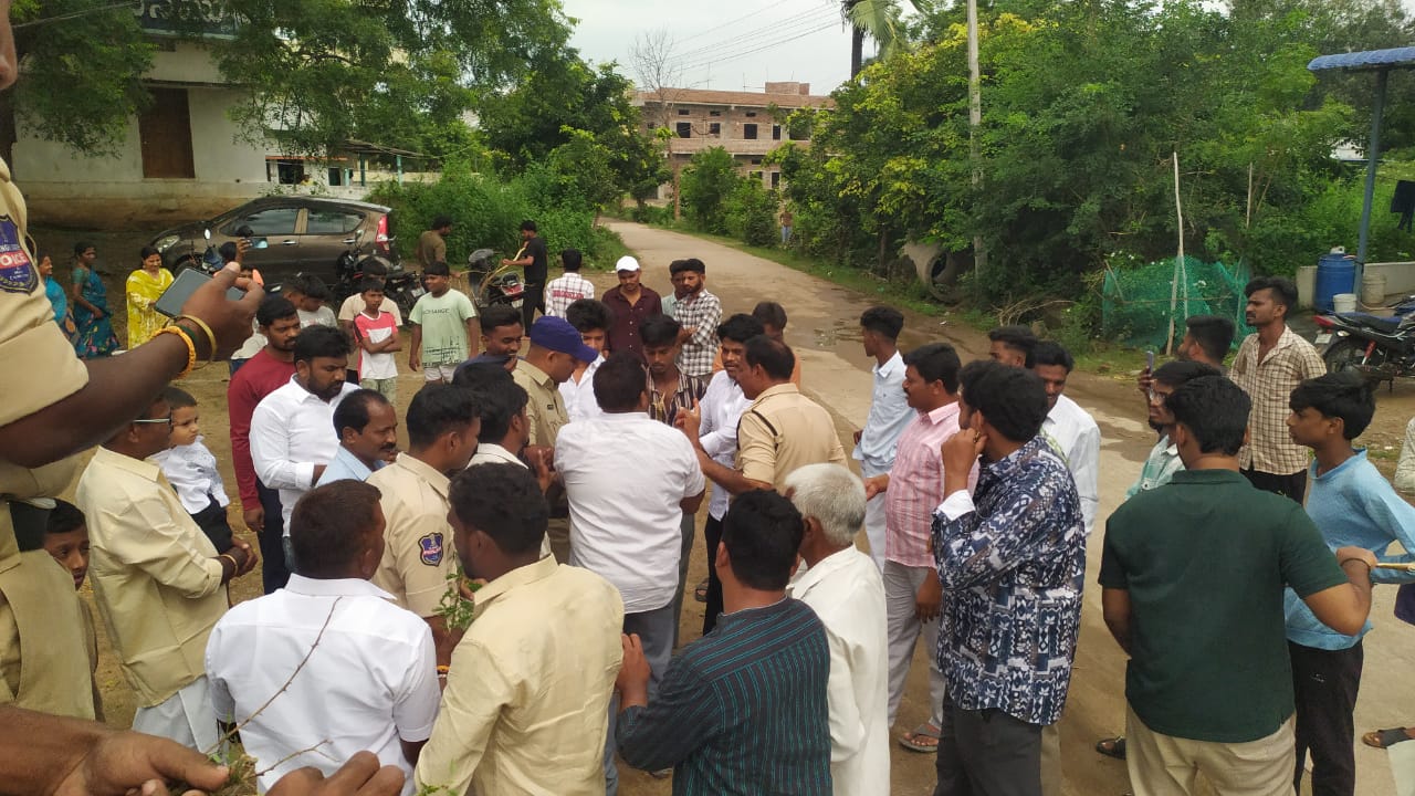 ధర్మారంలో ఘనంగా దసరా వేడుకలు ధర్మారంలో ఘనంగా దసరా వేడుకలు