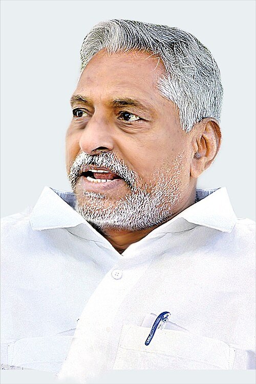 రేవంత్ కంటే కేసీఆర్ పాలన బాగుంది.. జీవన్ రెడ్డి సంచలన వ్యాఖ్యలు రేవంత్ కంటే కేసీఆర్ పాలన బాగుంది.. జీవన్ రెడ్డి సంచలన వ్యాఖ్యలు