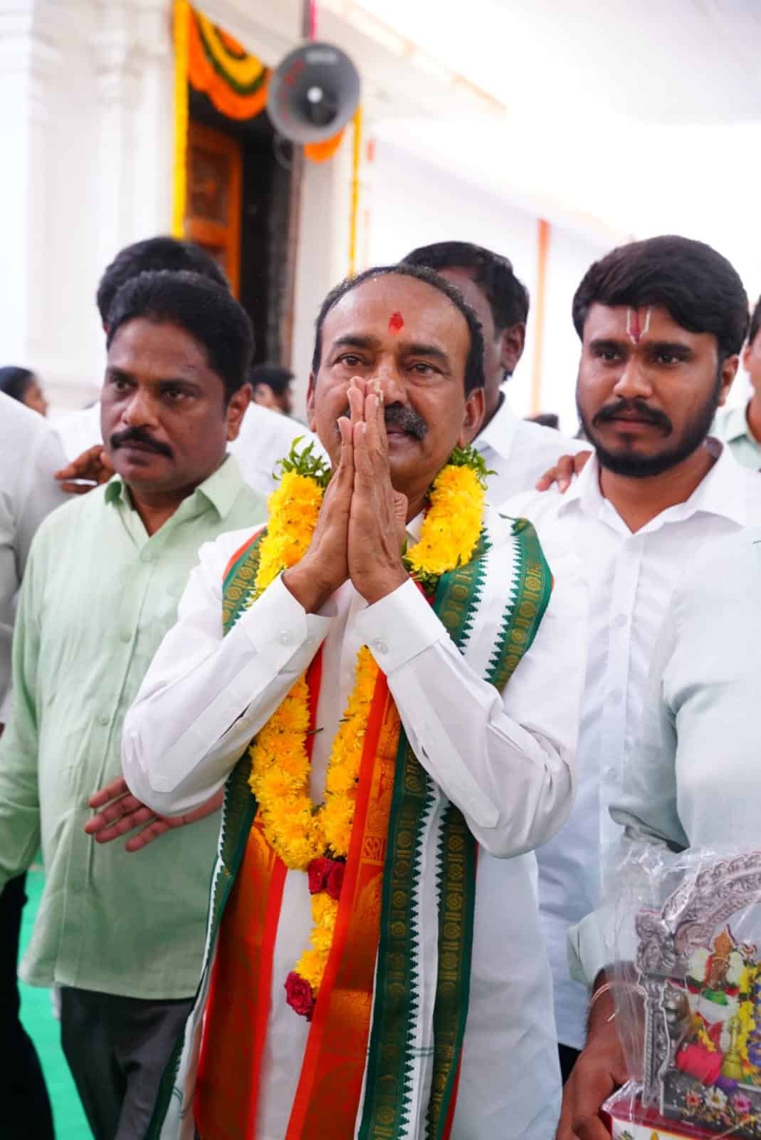 తెలంగాణలో బిజెపి అధికారంలోకి రావాలని .. రామయ్యను కోరుకున్న -ఎంపీ ఈటల రాజేందర్ తెలంగాణలో బిజెపి అధికారంలోకి రావాలని .. రామయ్యను కోరుకున్న -ఎంపీ ఈటల రాజేందర్