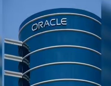 ఒరాకిల్‌ను టార్గెట్ చేసిన ఇరాన్…..లేఆఫ్స్ వేళ ఊహించని షాక్