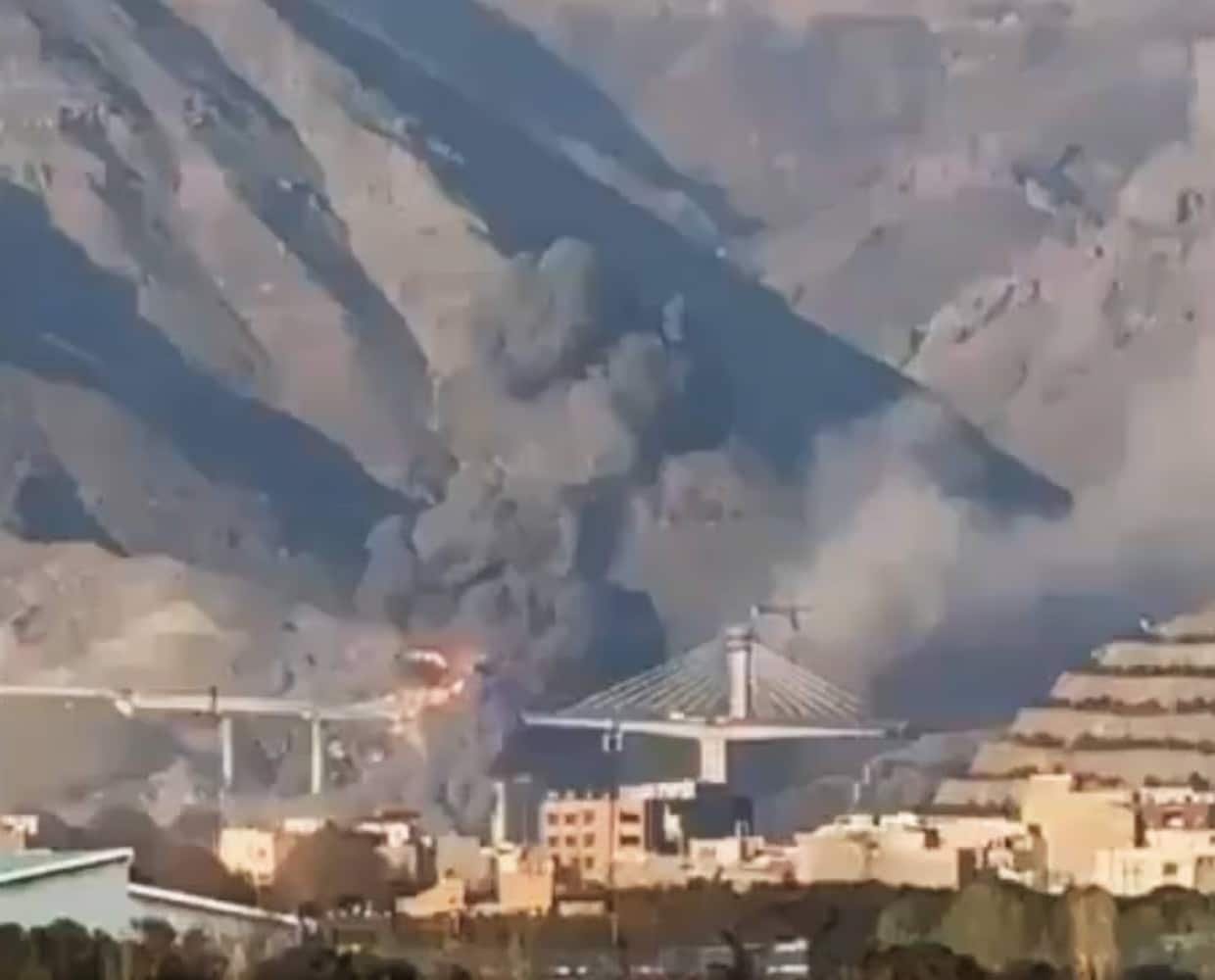 ఇరాన్ చర్చలకు రాకపోతే మరింత వినాశనాన్ని ఎదుర్కోవాల్సి వస్తుంది: ట్రంప్